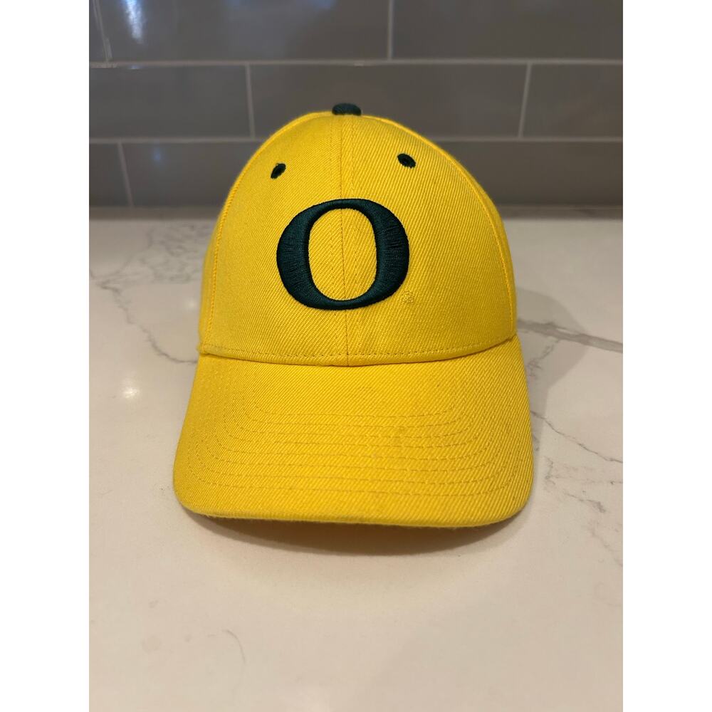 Nike Oregon Duck Yellow Baseball Cap/‎ Hat Hook and Lock Closure OSFM EUC
